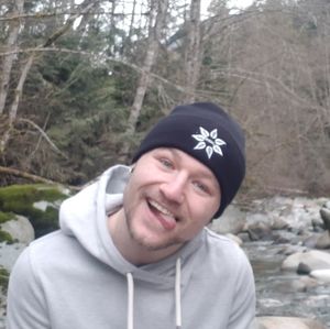 Meet your Posher, Simon